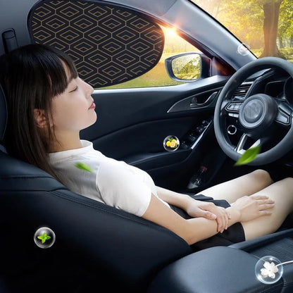 👁️ Íves kialakítás, ami nem takarja a visszapillantót – teljes rálátás a forgalomra, miközben a nap kint marad! Biztonságos és árnyékos utazás! 🚦