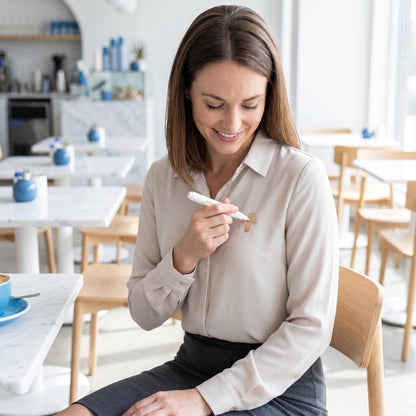 💄 Rúzs, kávé, gyümölcslé, olaj – minden makacs foltra van megoldás! Néhány másodperc alatt friss és tiszta lesz a kedvenc ruhád! ☕