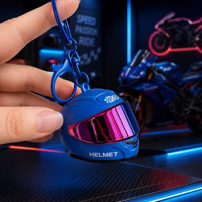 🪖 3D-s mini sisak medál – feltűnő és egyedi! Tedd különlegessé a kulcsaidat vagy a hátizsákodat ezzel a menő kiegészítővel! 🔑