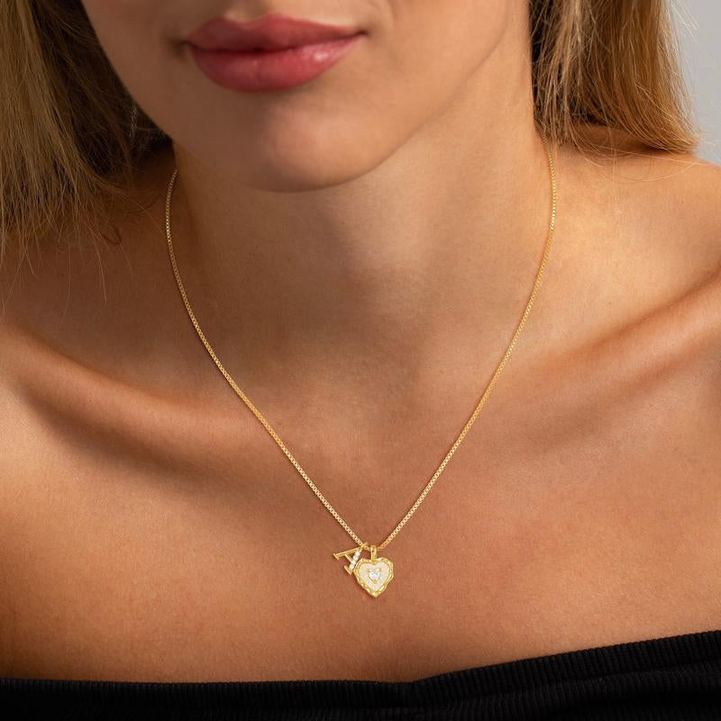 ❤️ Szív alakú betűs, mikropave nyaklánc – Elegáns, csillogó, egyedi betűvel