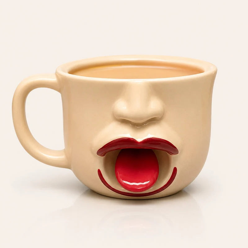 Zabaven keramični lonček z jezičkom | FUNMUG